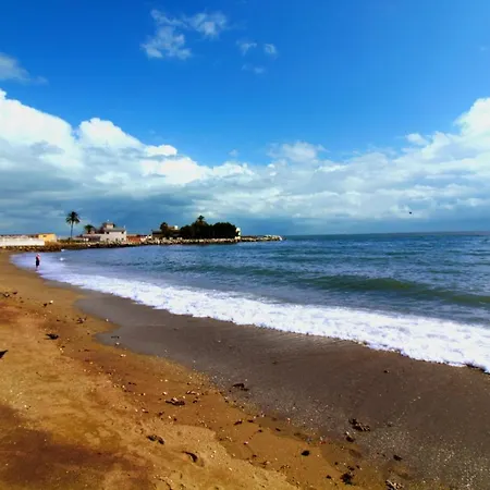 Yate 4, Primera Linea De Playa. * Fuengirola